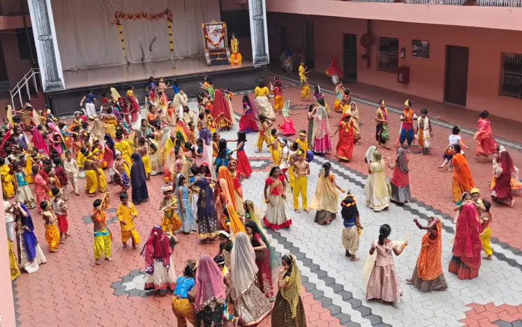 Tiny Krishnas, graceful Radhas, and lots of love β our Janmashtami celebration was pure joy! Little feet, big devotion β celebrating Krishna with color, culture, and cheer...