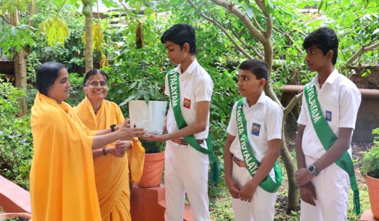 school-reopening-and-environment-day-celebration-at-amrita-vidyalayam-kollam