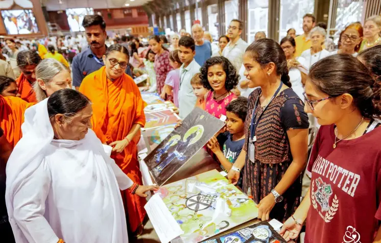 Gitamritam Painting Competition at Amritapuri