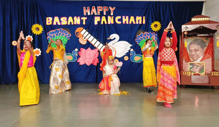Amrita Vidhyalayam Lucknow celebrates Basant Panchami