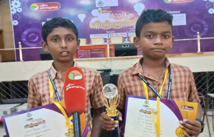 Veetuku Oru Vignani – PeriyarManiammai University Kiruthik and Rithik Got 1st prize in Junior level