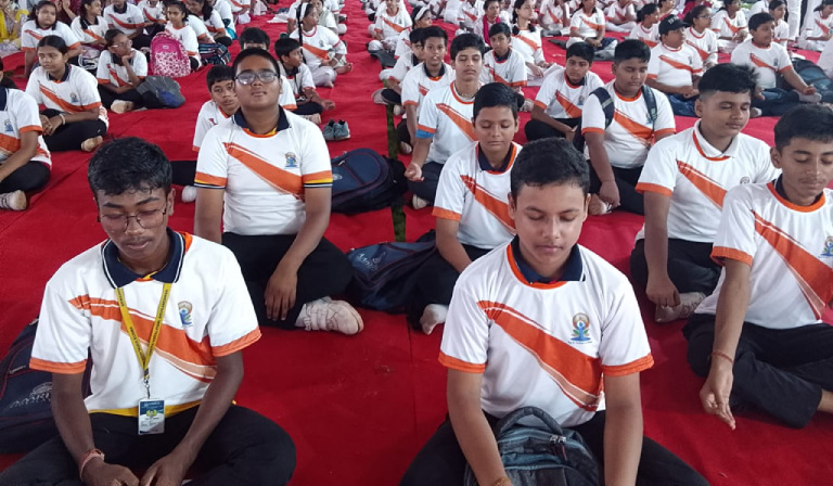 Amrita Vidyalayam Bhubaneswar Observes International Yoga Day 2025