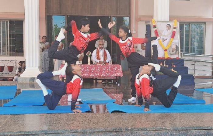 Amrita Vidyalayam, Thuckalay celebrated International Yoga Day
