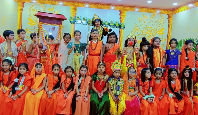 Amrita Vidyalayam, Kuthuparamba celebrated Ramayana Day