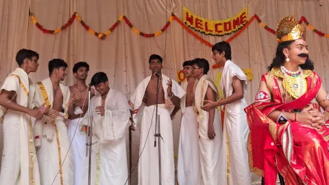 Blossoms on the ground, joy in the air, King Mahabali’s spirit was felt everywhere. With flowers, songs, and hearts so bright, Our Onam celebration was a delightful sight!