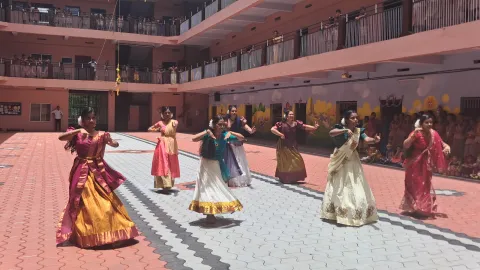 Tiny Krishnas, graceful Radhas, and lots of love β our Janmashtami celebration was pure joy! Little feet, big devotion β celebrating Krishna with color, culture, and cheer...