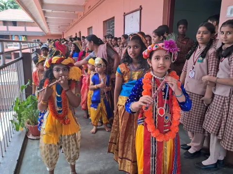 Tiny Krishnas, graceful Radhas, and lots of love β our Janmashtami celebration was pure joy! Little feet, big devotion β celebrating Krishna with color, culture, and cheer...