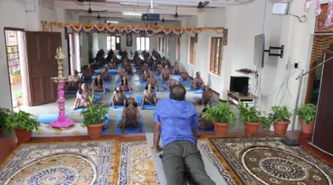 yoga-day-celebration-at-amrita-vidyalayam-kollam