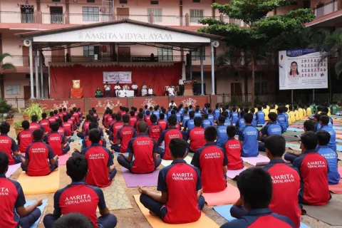 International Yoga Day celebrates at Amrita Vidyalayam, Davanagere 