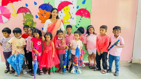 Amrita Vidyalayam, Ernakulam joyfully celebrated Umbrella Day and Pink Day
