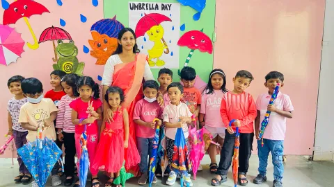 Amrita Vidyalayam, Ernakulam joyfully celebrated Umbrella Day and Pink Day
