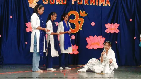 Amrita Vidyalayam, Lucknow, celebrated Guru Purnima - 2025