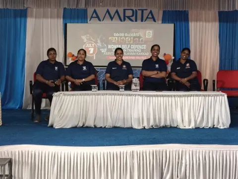 Self Defense Training for girls by Kerala Police