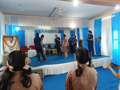Self Defense Training for girls by Kerala Police
