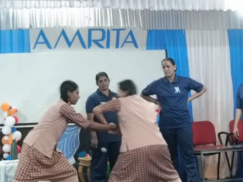 Self Defense Training for girls by Kerala Police